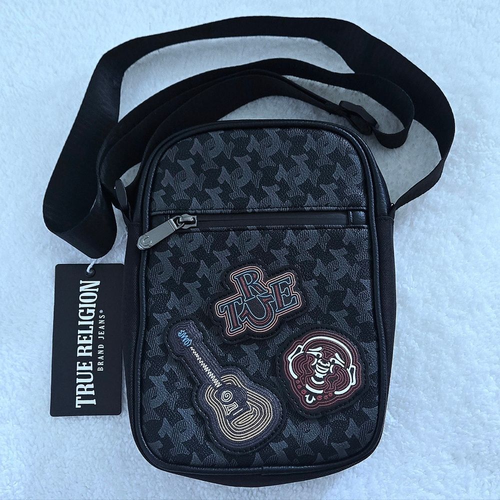 True Religion "Corgin" Crossbody Bag👜 - NWT